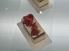 -潮一不贰·法式甜品·生日蛋糕·西式简餐(外滩店)