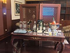 -深圳富苑皇冠假日套房酒店
