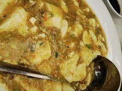 蟹粉豆腐-梅龙镇酒家(南京西路总店)
