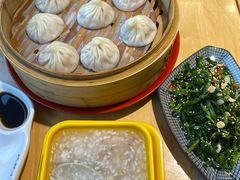 -玖鲜小笼(中山广场店)