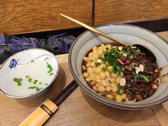 -呼啦面馆·头牌豌杂面(爱琴海店)