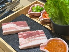 -黑牛の店·和牛烧肉(欢乐港湾店)