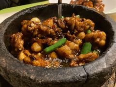 石锅杭椒牛蛙-桂满陇-十里风荷(合生汇店)