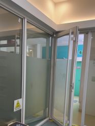 -瑞丽口腔·美学矫正中心
