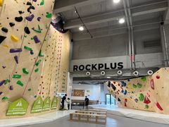 -ROCKPLUS攀岩馆(环宇城店)
