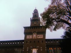 -斯福尔扎古堡