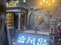-暴风岛沉浸式体验馆(百联世纪店)