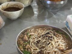 -正宗杨记普洱酸醋米线(总店)