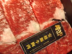 -牛YO寿喜烧·铁板烧和牛火锅自助(市府恒隆店)