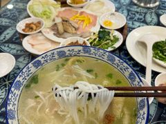 -桥香园云南过桥米线(金马碧鸡店)