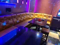 -方糖KTV-PLUS(世茂广场店)