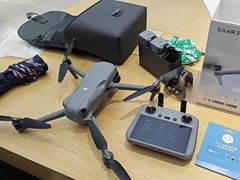-DJI大疆(深圳华强北曼哈授权体验店)