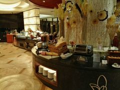 自助取餐区-佛山皇冠假日酒店-西餐厅