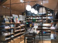 -百新书局(尚悦湾店)