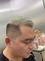 -Tloml salon