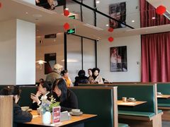 大堂-青年公社烤鸭(宝杨宝龙广场店)