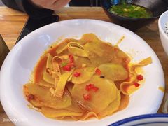 小时候的洋芋片-嘻小北·兰州清汤牛肉面(太平洋森活天地店)