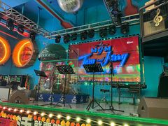 -Famous肥猫墨西哥音乐餐吧(五棵松华熙LIVE店)