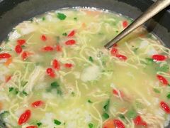 黄金鸡汤泡饭-川堂风·跷脚牛肉·乐山爆炒(宝山日月光店)