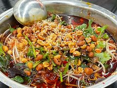 -周良天山牛杂城(天山路总店)