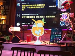 -临界音乐酒馆·小龙虾·江湖菜(华熙LIVE·鱼洞店)