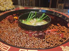 鸳鸯大骨棒锅-赵家院子佬火锅(重庆总店)