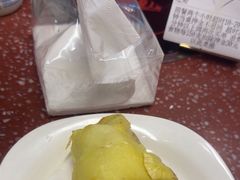 -四囍码头海鲜烧烤自助火锅(外滩南京东路悦荟广场店)