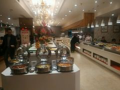 自助取餐区-泉福居酱骨头自助广场(南大街商业步行街店)