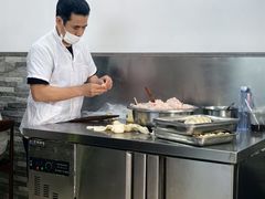 -黄阿姨锅贴大王(万航渡路店)