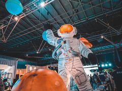 -东浩兰生上海世博展览馆