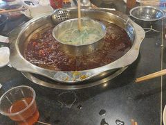 -邓莽子老火锅(中兴路总店)