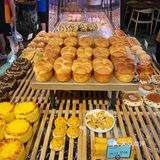 甜点面包和生日蛋糕的集合店就在麦拉琪