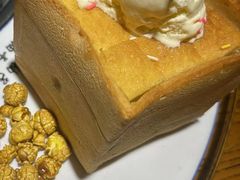 -苹果树下艺术餐厅(宋庄店)