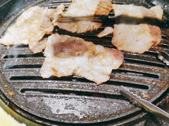 -七甲山烤肉(长白山奇石山珍根艺一条街店)