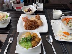 -三亚湾海居铂尔曼度假酒店