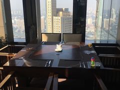 -唐拉雅秀酒店-西锦汇空中BBQ·思创餐厅