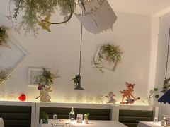 -春树下·树屋花房西餐厅(罍街AS1980店)