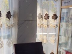 -茂菊口腔连锁(浦东南路店)