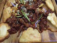 东镇烤三味-老东镇啤酒屋海鲜加工·蒸汽海鲜·海鲜烧烤(台东店)