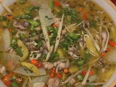 鲜椒牛蛙-李双猪·小龙虾·烧烤·羊肉煲(乐山店)