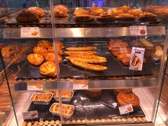 -巴黎贝甜(大宁国际商业广场店)