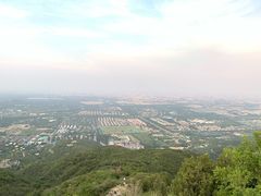-鬼笑石后山停车场