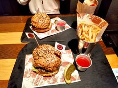 牛油果牛肉汉堡-FAT COW(虹梅路店)