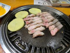 -唯成•韩国炭火烤肉 유성고기