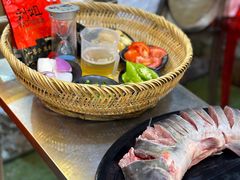 -刘姐啤酒鱼民族演艺餐厅(西街总店)