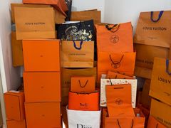 -聚云奢二手奢侈品黄金手表包包回收·中古店(三里屯总店)