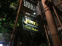 -Jonah's Fruit Shake & Snack Bar