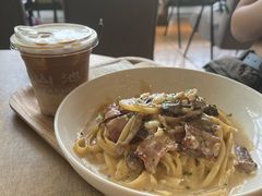 蘑菇培根白汁意面-SAANCI山池咖啡(海上世界文化艺术中心店)