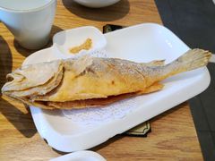 干炸五香黄鱼-山东宾馆·齐鲁苑餐厅
