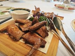 -汗腾格里·风味餐厅(新疆驻京办店)